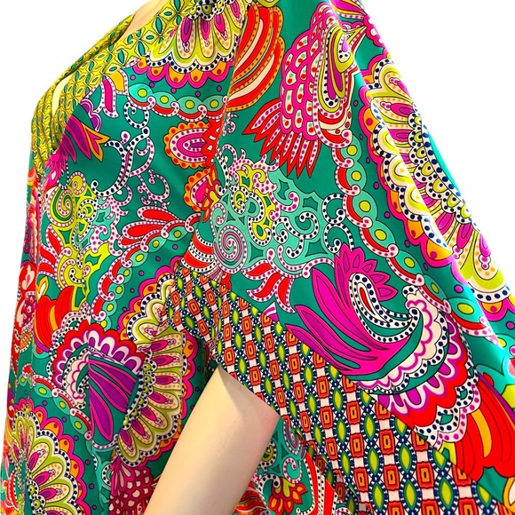 Trina Turk Folkloric Festival  Kaftan Tunic Swim Cover size small. - Picture 4 of 8